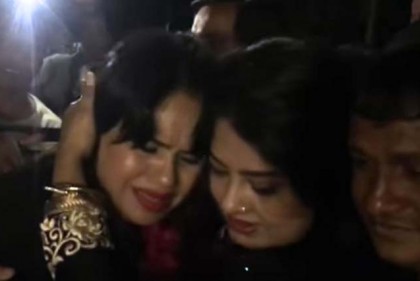 মৌসুমী-সানিকে অশ্রুসিক্ত বিদায়