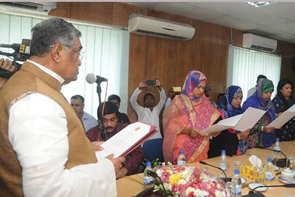 শপথ নিলেন কুসিকের ২৯ কাউন্সিলর