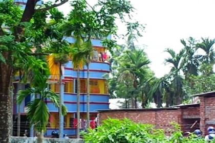 নাটোরে জঙ্গি অস্তানা সন্দেহে পুলিশের নিষ্ফল অভিযান

