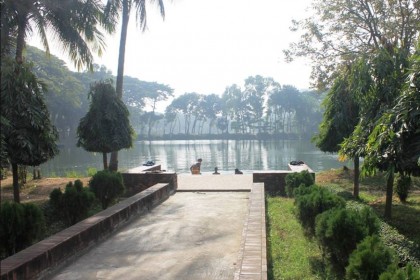 ঢাবির পুকুরে ডুবে শিক্ষার্থীর মৃত্যু