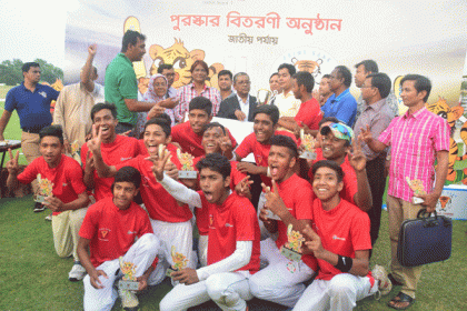 স্কুল ক্রিকেটে চ্যাম্পিয়ন রাজশাহীর বালিয়াপুকুর বিদ্যানিকেতন