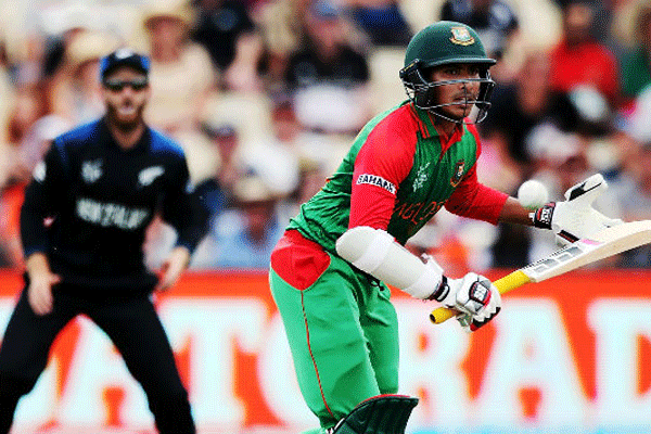 ৬১ রানে ফিরে গেলেন সৌম্য