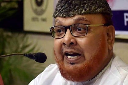 সরিয়ে দেওয়া হলো টিপু সুলতান মসজিদের সেই ইমামকে
