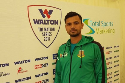 উইকেট নিয়ে চিন্তিত নন মাশরাফি