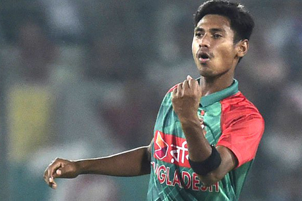 মোস্তাফিজের জোড়া আঘাত