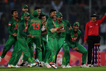 মোস্তাফিজের পর মোসাদ্দেকের আঘাত