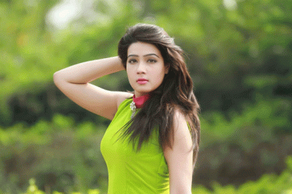 মাহির প্রেমে অন্ধ তিন নায়ক!