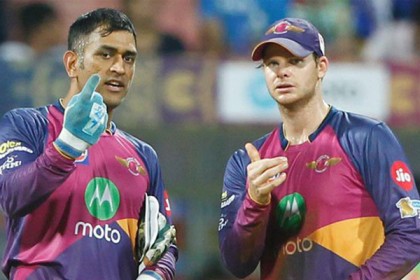 ধোনি নয়, ফাইনালের আগে এগিয়ে  স্মিথ