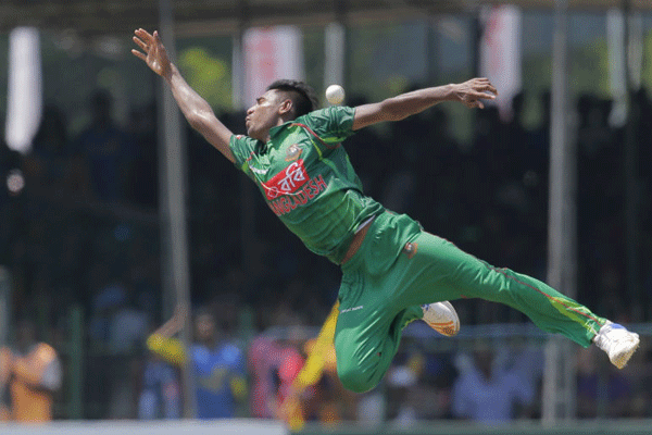 আইসিসির র‌্যাঙ্কিংয়ে মুস্তাফিজের ১৩ ধাপ উন্নতি