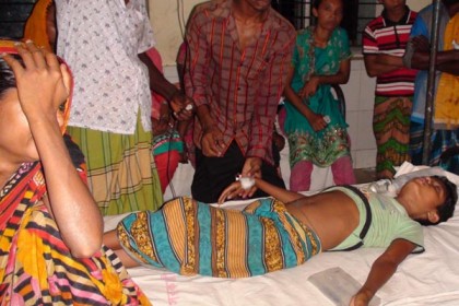 লক্ষ্মীপুরে পায়ু পথে বাতাস ঢুকিয়ে শিশুর ওপর নির্যাতন