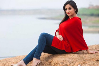 যাত্রা শুরু 'সুজানা'স ক্লজেট'র