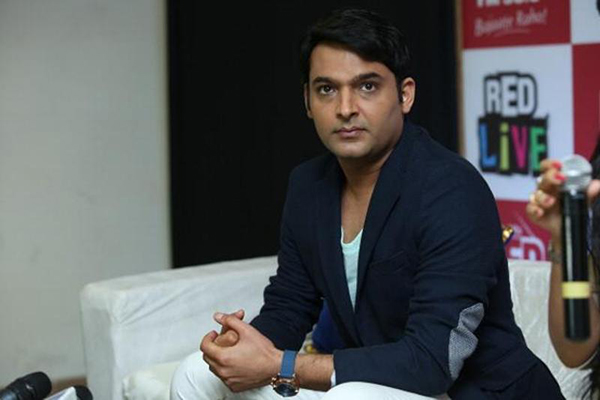 বিমানে বসে আর কথা বলি না : কপিল শর্মা