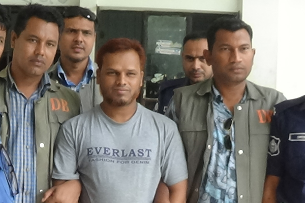 শোলাকিয়ায় জঙ্গি হামলা, গাইবান্ধার রাজীব গান্ধি রিমান্ডে