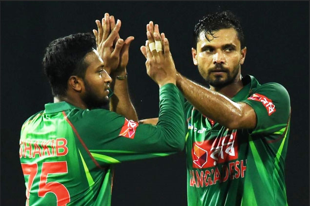 চ্যাম্পিয়ন্স ট্রফির সেরা দশে সাকিব-মাশরাফি