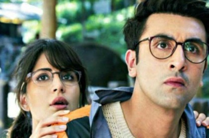 রণবীর-ক্যাটরিনার ‘আজব’ নাচের স্টাইলে মাতল নেটদুনিয়া 