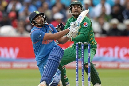 পাকিস্তানকে ৩২০ রানে টার্গেট দিল ভারত