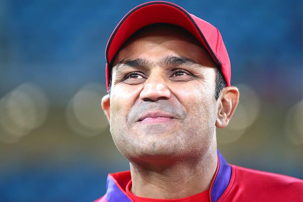 কোচ হতে চেয়ে দু’লাইনের ‘সিভি’ পাঠালেন শেবাগ