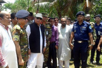পাহাড়ি ও বাঙালিদের সম্প্রীতি বজায় রেখে বসবাস করতে হবে : নাসিম