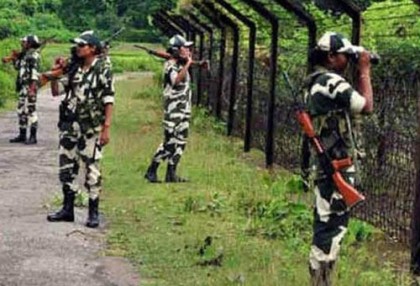 বাংলাদেশ, পাক সীমান্তে ফ্লাড লাইট বসাল ভারত