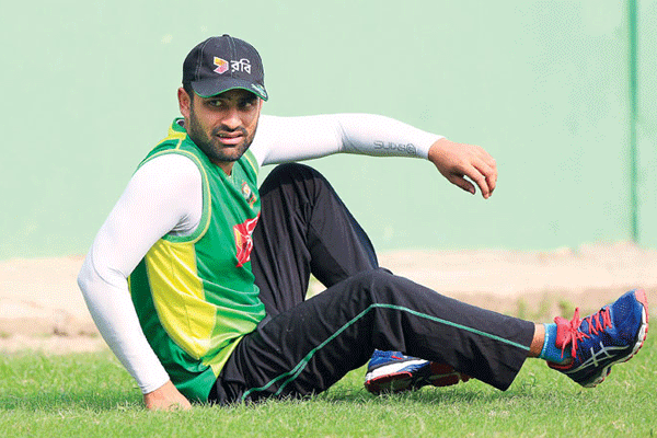 বুকের ইনজুরিতে অনুশীলনে নেই তামিম