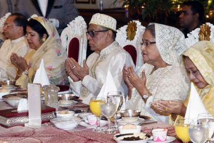 প্রধানমন্ত্রীর সম্মানে রাষ্ট্রপতির ইফতার