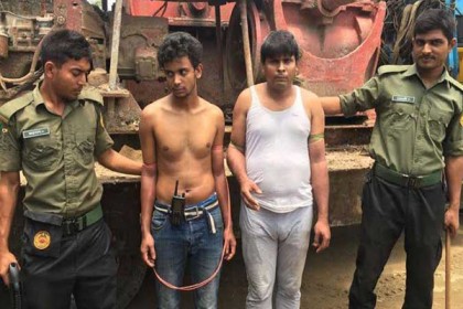 চসিকের কর্মকর্তা সেজে কোটি টাকার হুইচ মেশিন চুরি