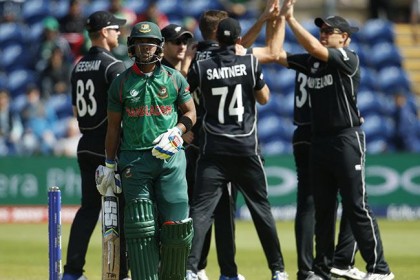 ব্যাটিং বিপর্যয়ে টাইগাররা