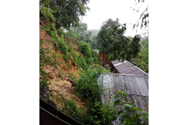 রাঙামাটিতে পাহাড়ে ধসে শিশুর মৃত্যু