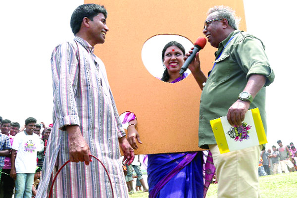 পদ্মার পাড়ে কৃষকের ঈদ আনন্দ