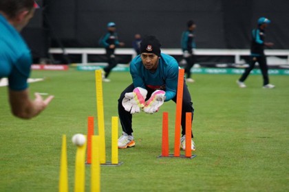 সেমিফাইনাল খেলতে বার্মিংহামে পৌঁছেছে টাইগাররা 