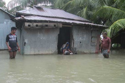 পানিবন্দি কক্সবাজার, দুর্ভোগে লাখো মানুষ