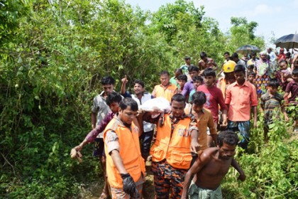 বান্দরবানে পাহাড় ধসের ঝুঁকির মধ্যে ৫০ হাজার মানুষ