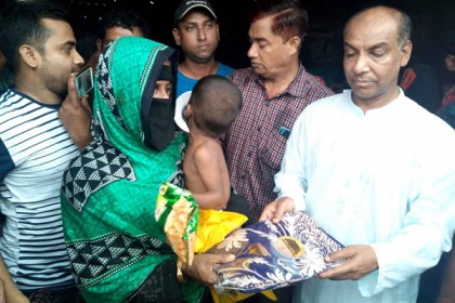 নোয়াখালীর ১৬ হাজার মানুষকে এমপির ঈদ উপহার