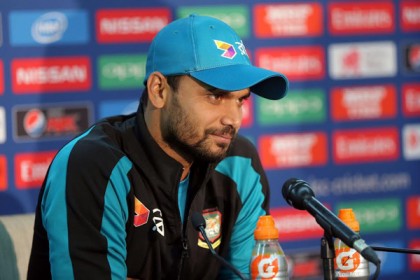 নির্দিষ্ট কারো দিকে আঙ্গুল তুলতে রাজি নন মাশরাফি