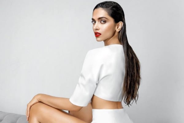 দীপিকার ছবি নিয়ে বানশালির আপত্তি