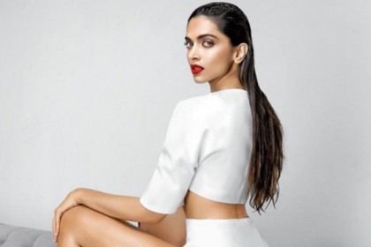 দীপিকার ছবি নিয়ে বানশালির আপত্তি