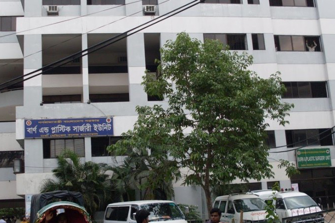 মিরপুরে গ্যাসলাইন বিস্ফোরণে মা-মেয়ে দগ্ধ