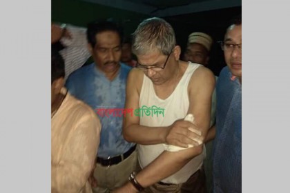 রাঙামাটি যাওয়ার পথে মির্জা ফখরুলের গাড়িবহরে হামলা, আহত ৫