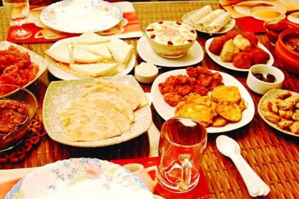 রাতে যত দেরি করে খাবেন তত বিপদ!