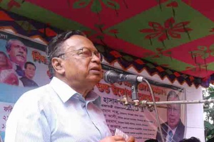 'বঙ্গবন্ধুর সোনার বাংলা গড়তে প্রযুক্তির বিকল্প নেই'