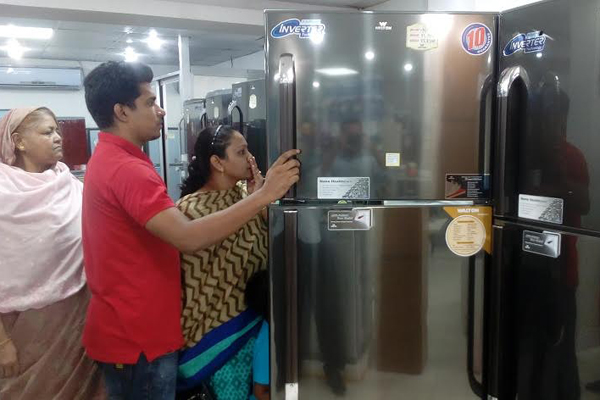 ওয়ালটনের বাজারে ঈদের ছোঁয়া