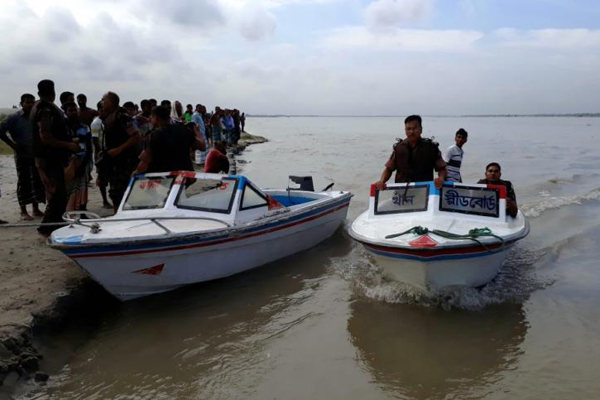 তিস্তায় বিজিবি’র ল্যান্স নায়েক নিখোঁজ, যাচ্ছে হেলিকপ্টার
