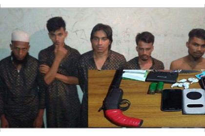 সিলেটে ঈদের রাতে অস্ত্রসহ পাঁচ ছিনতাইকারী আটক