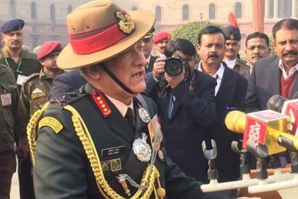 ভারত-চীন উত্তেজনায় সীমান্তে ভারতের সেনাপ্রধান!