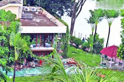 শনিবার ৪ ঘণ্টা উন্মুক্ত থাকবে হলি আর্টিজান