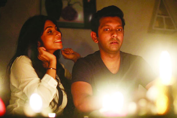 তাহসান-নওশাবার ‘দূরবীনে প্রেম’