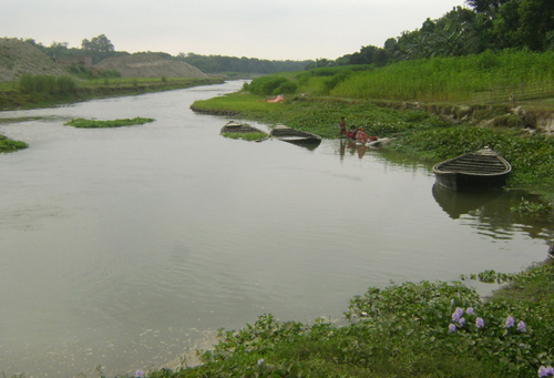 চাঁপাইনবাবগঞ্জে আষাঢ়েও পানিশূন্য পাগলা নদী