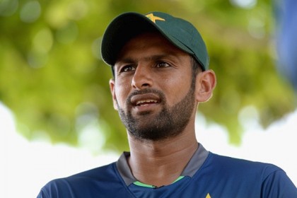 আরো খেলতে চান শোয়েব
