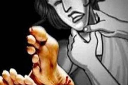 কলারোয়ায় গলা টিপে স্ত্রীকে হত্যা, আটক দুই