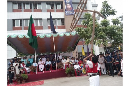 টঙ্গীতে বাংলার ঐতিহ্যবাহী লাঠি খেলা 